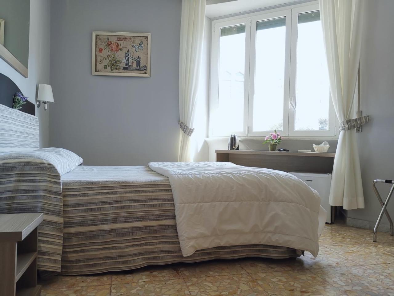 St. Anthony Guest House Rome Bagian luar foto